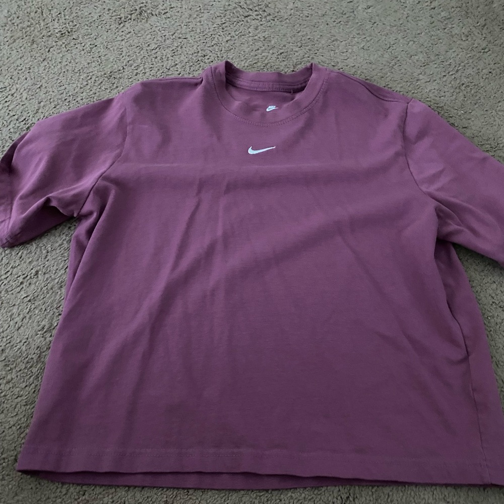 Nike T-shirt